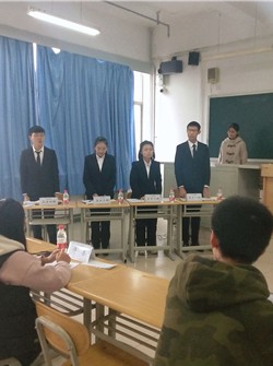 哲学社会学院参加“英才杯”小组赛