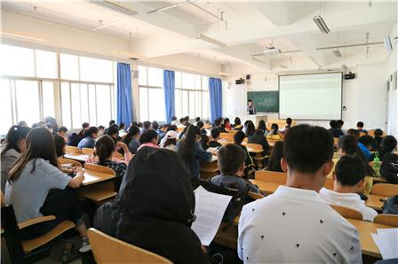 1531553094152345.jpg 2017620135644515_爱奇艺.jpg