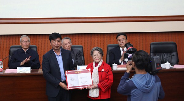 1537587148158289.jpg 8.jpg